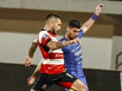 Madura United Kalahkan Persib 1-0 di Menit Terakhir, Mitkov Jadi Pahlawan