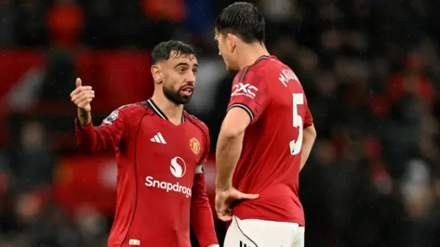 Manchester-United-Dikritik-Mirip-Sirkus-Java-United-Guncang-Bali-United-3-2