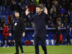 Manchester United Dipermalukan, Carrick Minta Maaf kepada Fans