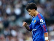 Manchester United Terbelah, Keane Soroti Kritik Martinez