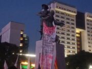 Massa Desak Karhutla Ditetapkan Bencana Nasional di Tugu Tani