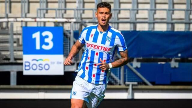 Mees-Hilgers-Masih-Menanti-Debut-SC-Heerenveen-Tetap-Kompetitif-Meski-Kehilangan-Pilar