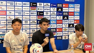 Nadeo-Argawinata-Sedih-Lihat-Kerusuhan-Suporter-Fokus-pada-Laga-Lawan-Arema