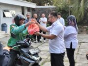 Partai Perindo Bagikan Paket Makanan dalam Peringatan HUT ke-12