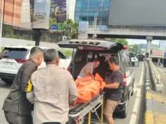Pemotor Tewas Tabrak Pembatas Jalan di Depan PIM 2