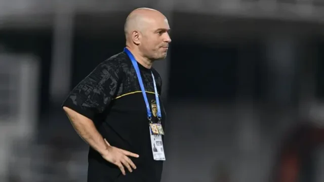 Persebaya-Ditahan-Persijap-1-1-Tavares-Minta-Maaf-ke-Bonek