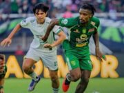 Persebaya dan PSS Sleman Berbagi Poin dalam Drama 2-2 di GBT