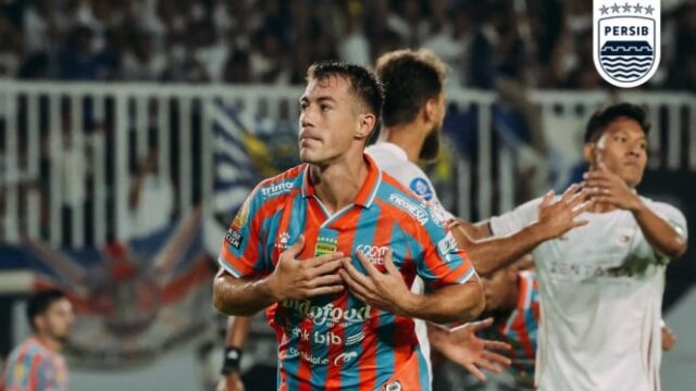 Persib-Bandung-Menang-Tipis-2-1-atas-Garudayaksa-FC-di-Stadion-Pakansari