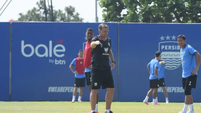 Persib-Bandung-Siap-Uji-Nyali-Lawan-Tangguh-Port-FC-di-Pembukaan-ASEAN-Club-Championship