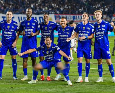 Persib-Bandung-Turunkan-Fitrah-Maulana-Debut-Gakuto-Notsuda-Lawan-Melbourne-Victory