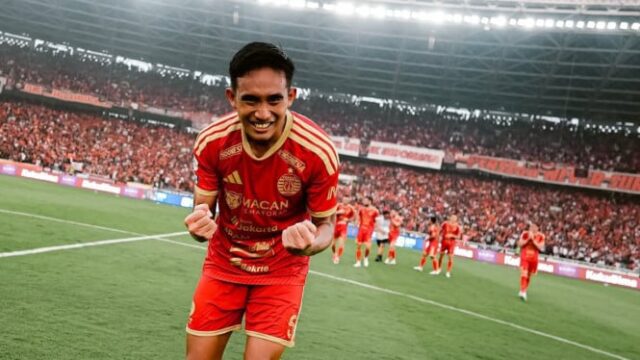 Persija-Hancurkan-Arema-5-1-Puncaki-Klasemen-Usai-Absenkan-Ridho-dan-Yoshino