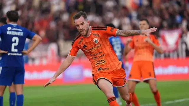 Persija-Jadi-Satu-Satunya-Tim-Tak-Terkalahkan-Van-der-Sande-Hattrick-di-Bali-United
