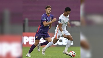 Persik-Kediri-Hancurkan-Madura-United-2-0-Barbosa-Cetak-Brace