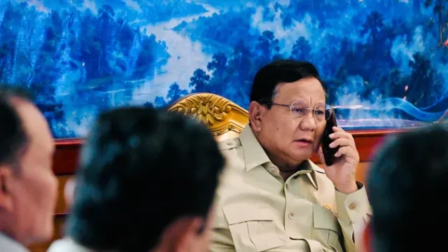 Prabowo-Instruksikan-Penanganan-Darurat-Kebakaran-Hutan-yang-Ganggu-Penerbangan-dan-Jangkau-Negara-Tetangga