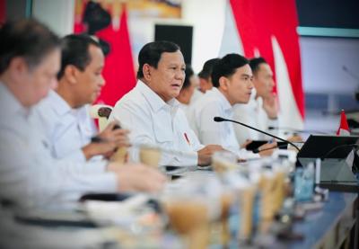 Presiden-Prabowo-Pemerintahan-Sudah-di-Jalur-Benar-Kerja-Keras-Bersama-Kunci-Keberhasilan