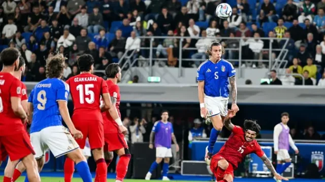 Riccardo-Calafiori-Cetak-Gol-Perdana-Bersama-Italia-di-Bologna-yang-Penuh-Makna
