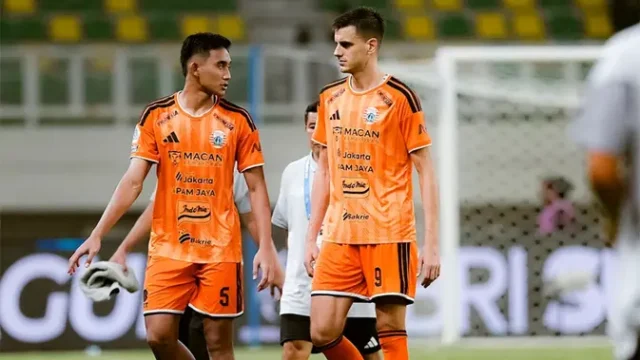 Rizky-Ridho-Berubah-Jadi-Jangkar-Taktis-Persija-Shin-Tae-yong-Uji-Kecerdasan-Taktis