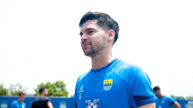 Sandy-Walsh-Debut-Cemerlang-Persib-Menang-Tipis-1-0-atas-Viettel