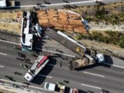 Tabrakan Bus dan Truk di Tol Manisa Tewaskan 11 Orang