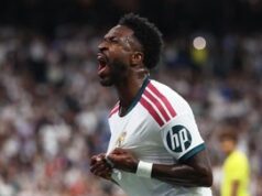 Vinicius Jr. Gol Dibatalkan, Kartu Merah Hiasi Malam Suram di Bernabéu