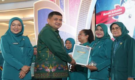 Wali-Kota-Makassar-Dorong-PKK-Perkuat-Pendampingan-Keluarga-di-Tingkat-RTRW