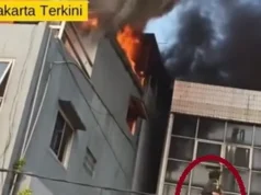 Wanita Heroik Lompat dari Lantai 2 Selamatkan Bocah saat Kebakaran RM Padang