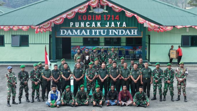 Kodim 1714/Puncak Jaya Gelar Syukuran Kenaikan Pangkat Bintara dan Tamtama