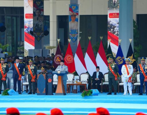 Penuh Khidmat, Panglima TNI Dampingi Presiden Prabowo Pimpin Upacara HUT ke-81 TNI Tahun 2026