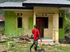 Satgas TMMD ke-130 Kodim 1808/Mansel Percantik Rumah Warga Agar Nyaman Dihuni