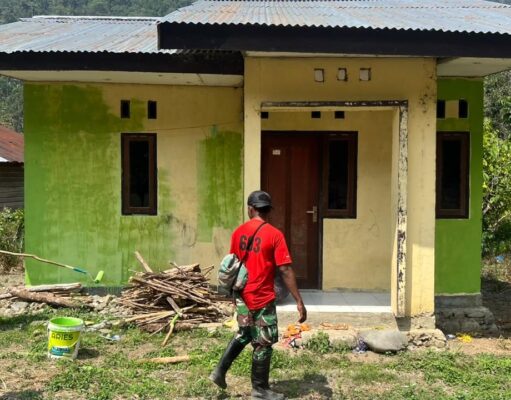 Satgas TMMD ke-130 Kodim 1808/Mansel Percantik Rumah Warga Agar Nyaman Dihuni