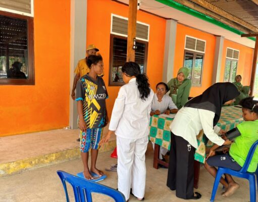 Persit Kodim Mansel Dan Puskesmas Nuhuwei Bersinergi, Jaga Kesehatan Warga Kampung Nuhuwei