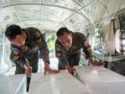 Percepat Penanganan Karhutla di Palembang, Satgas OMC Semai Dry Ice dan NaCl sebanyak 5 Sorti