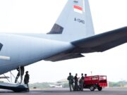 Percepat Penanganan Karhutla, TNI Kirimkan 20 Ton NaCl dan 600 Kg Dry Ice ke Palembang dan Banjarmasin