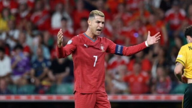 Zidane-Angkat-Topi-pada-Ronaldo-Bukan-Akhir-yang-Mengecewakan