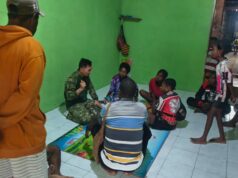 Wujud Kepedulian, Dansatgas TMMD Ke-130 Kunjungi Keluarga Berduka di Yamboi
